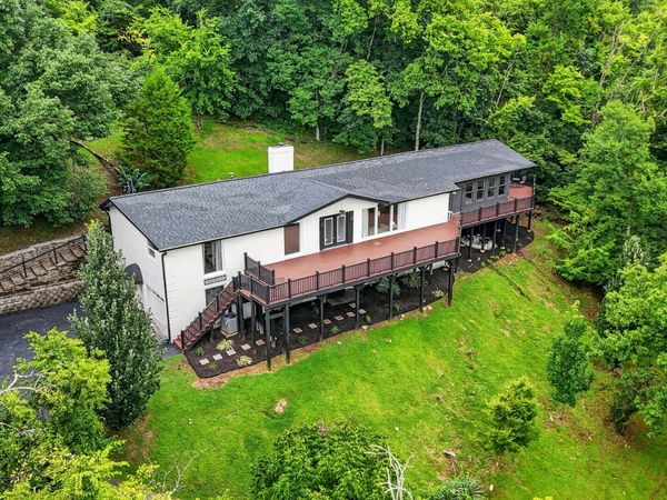 5161 Granny White Pike , Nashville, TN 37220