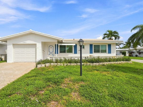 1901 SW 17TH Street, Boynton Beach, FL 33426