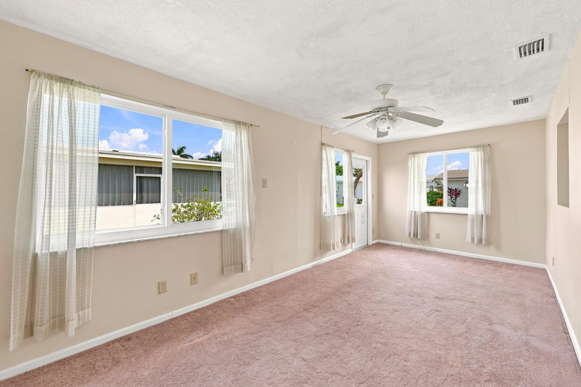 1901 SW 17th Street, Boynton Beach, FL 33426 Photo