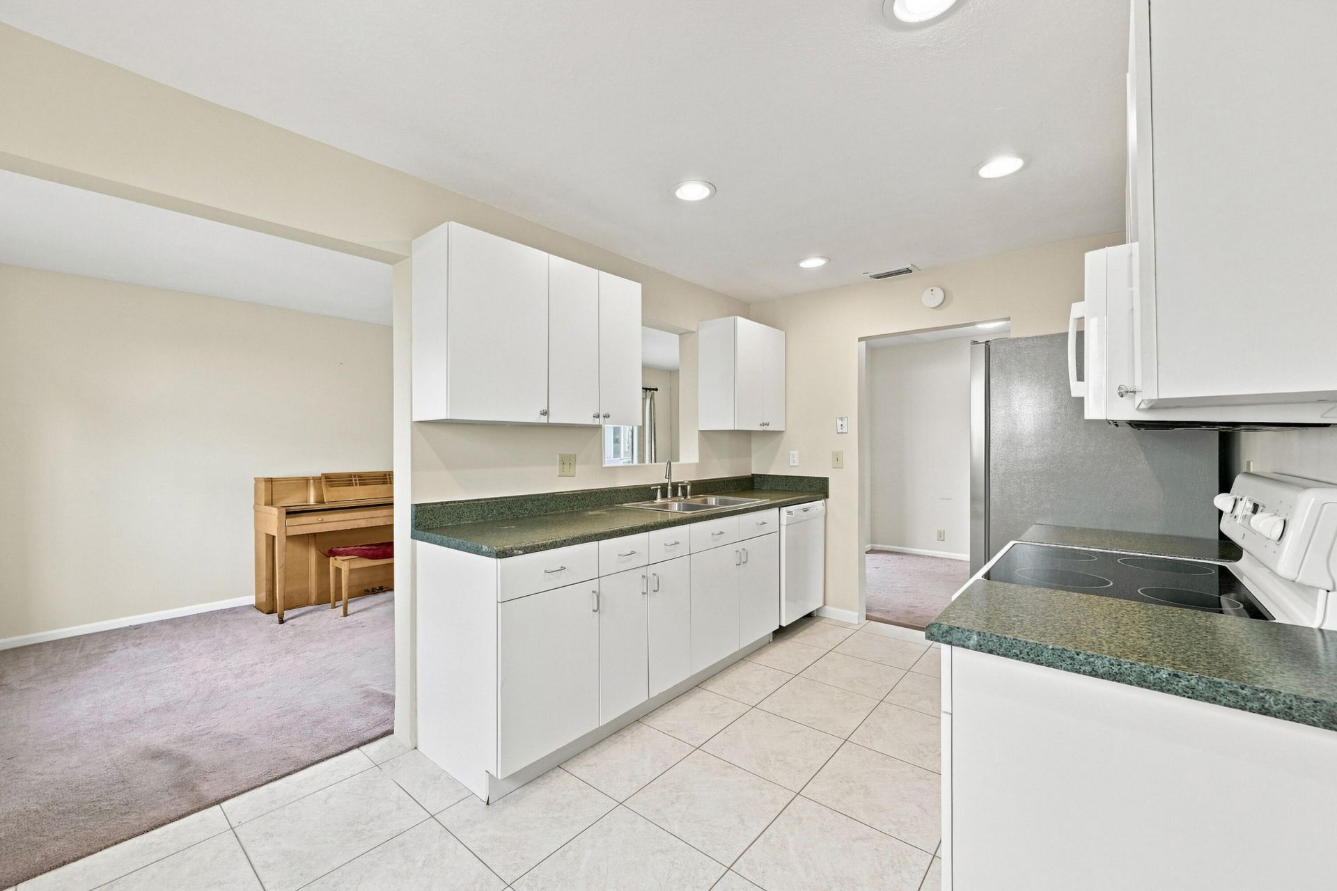 1901 SW 17th Street, Boynton Beach, FL 33426 Photo