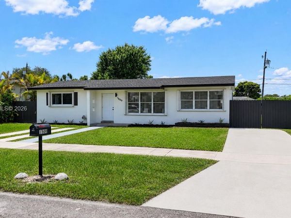 1500 NW 11th St, Homestead, FL 33030