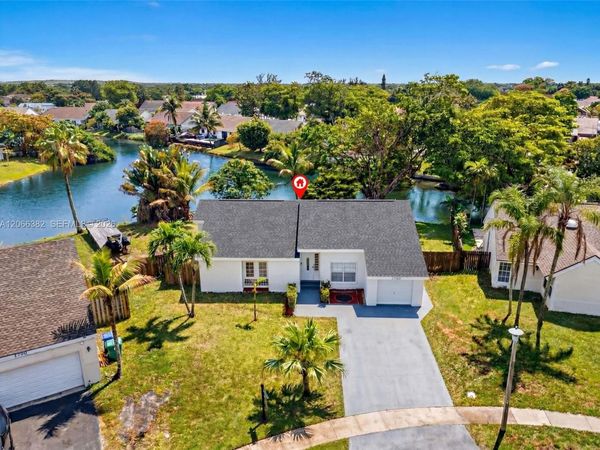 2710 Azalea Ave , Miramar, FL 33025