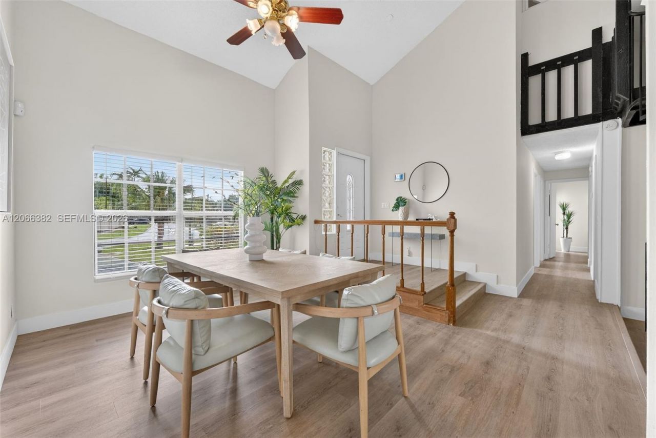 2710 Azalea Ave, Miramar, FL 33025 Photo