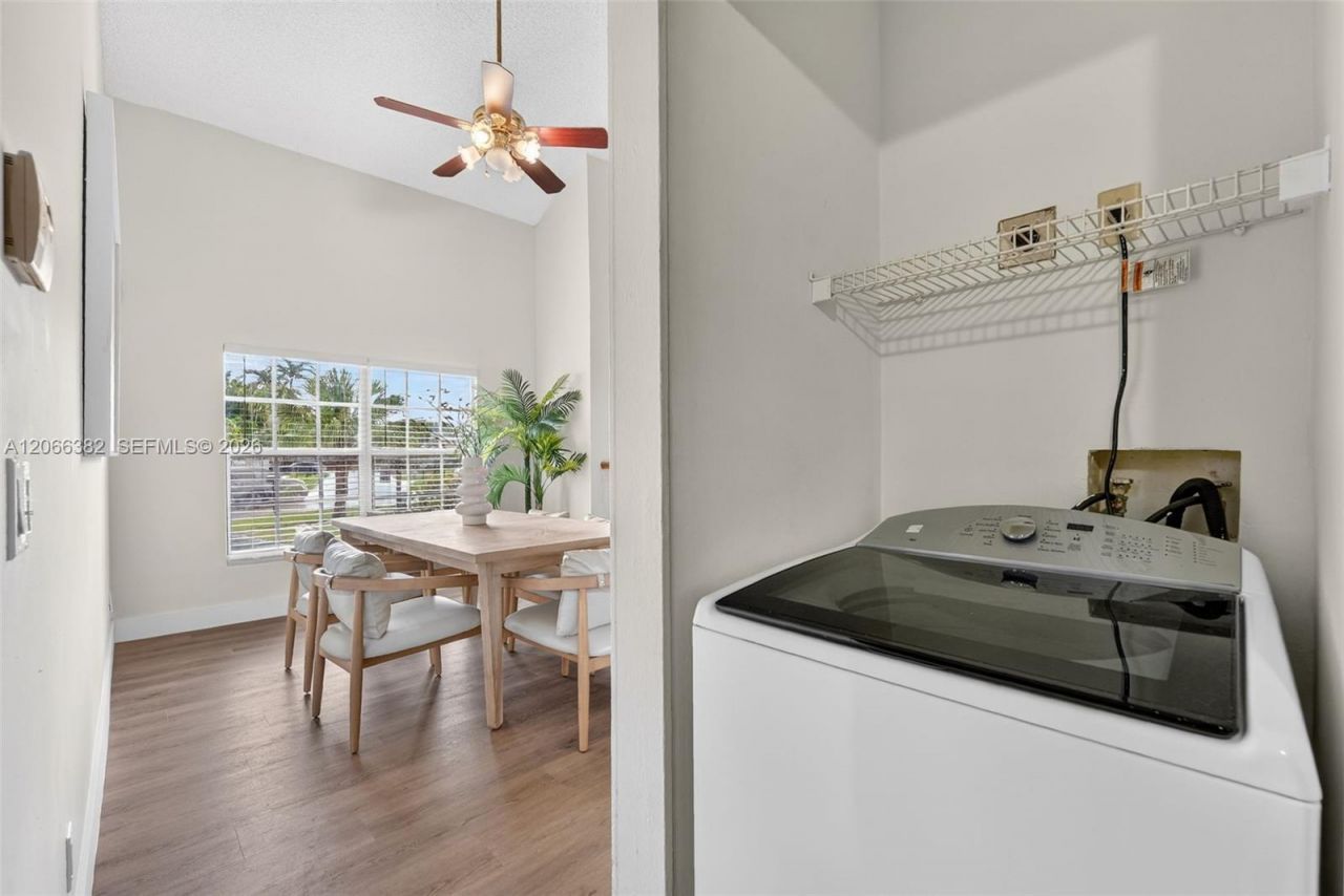 2710 Azalea Ave, Miramar, FL 33025 Photo