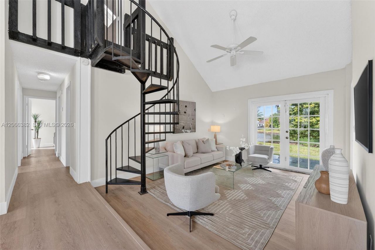 2710 Azalea Ave, Miramar, FL 33025 Photo
