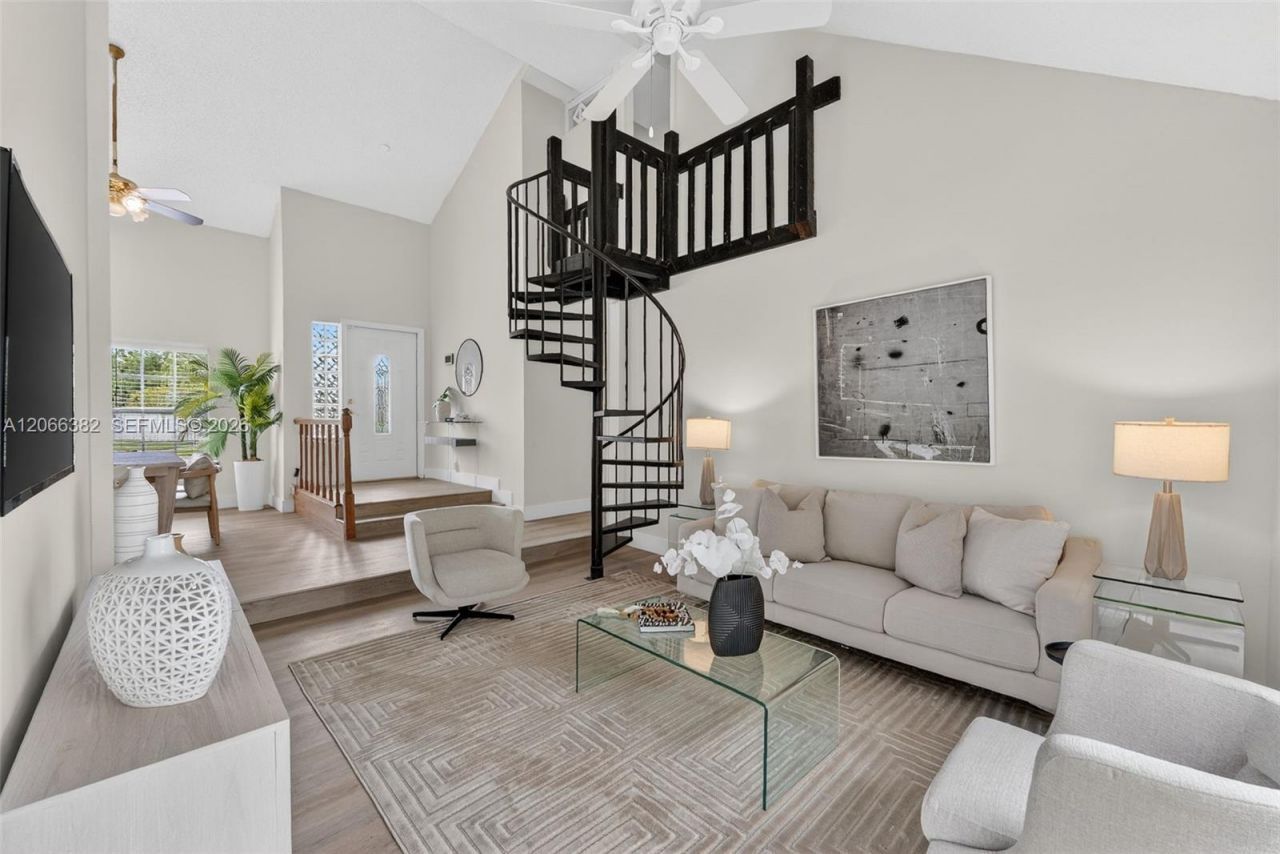2710 Azalea Ave, Miramar, FL 33025 Photo