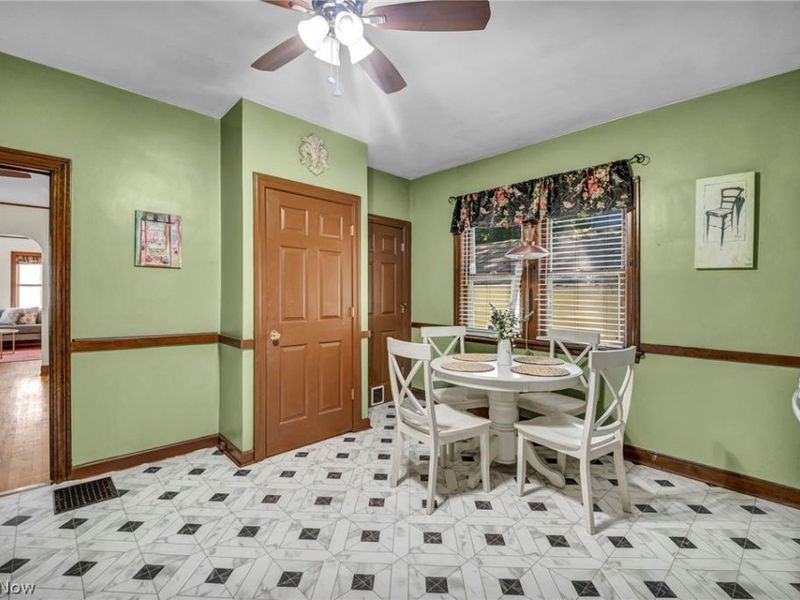 852 Starkweather, Cleveland, OH 44113 Photo 13