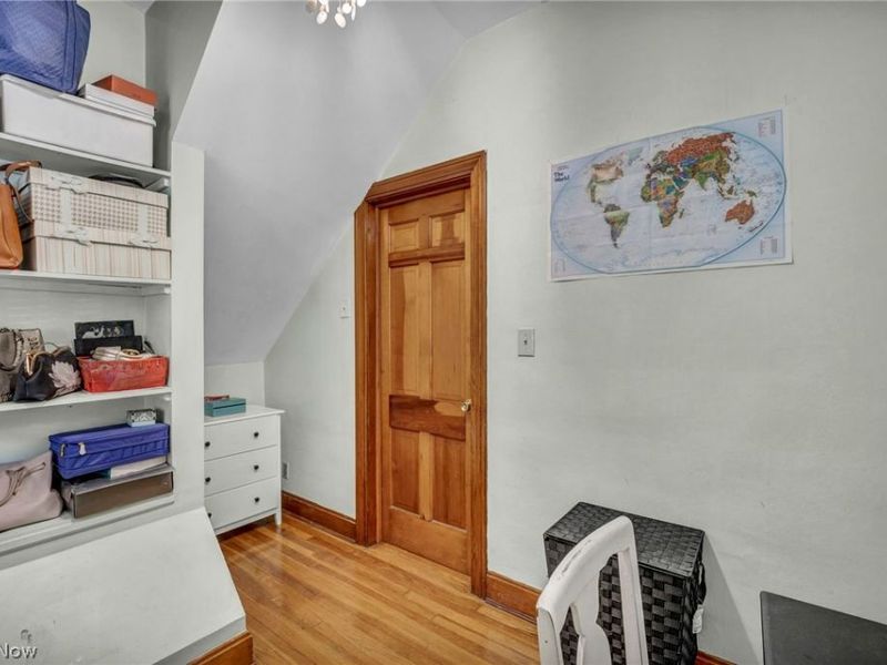 852 Starkweather, Cleveland, OH 44113 Photo 16