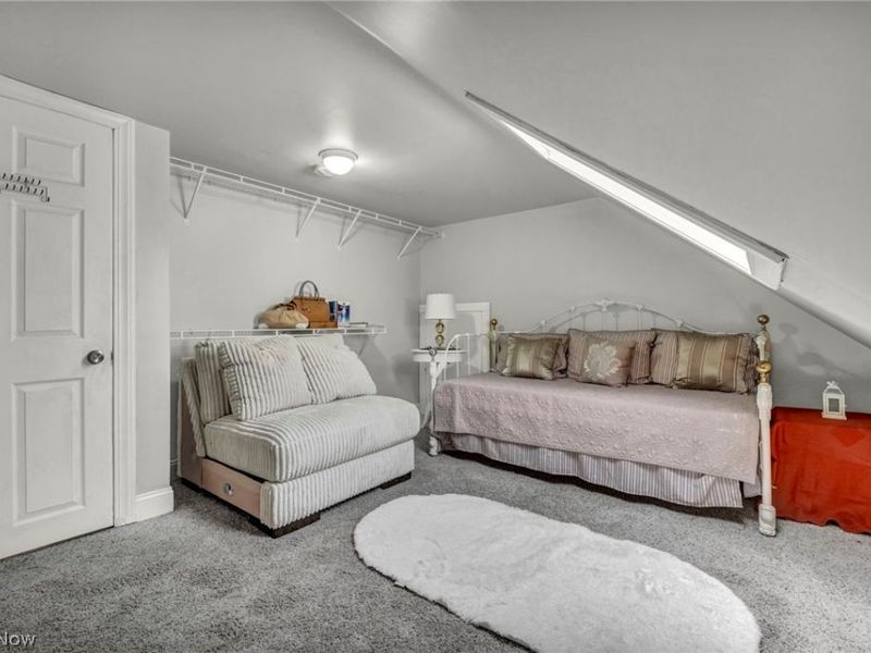 852 Starkweather, Cleveland, OH 44113 Photo 21