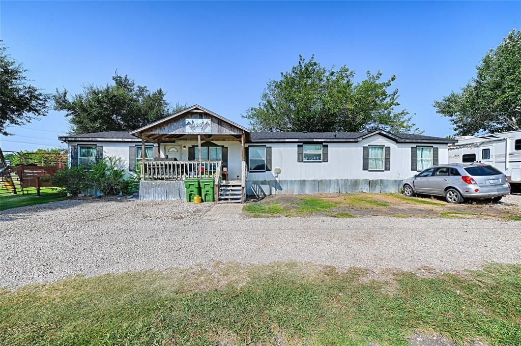 138 Tanners Farm Road, Ferris, TX 75125 Main Photo
