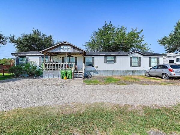 138 Tanners Farm Road , Ferris, TX 75125