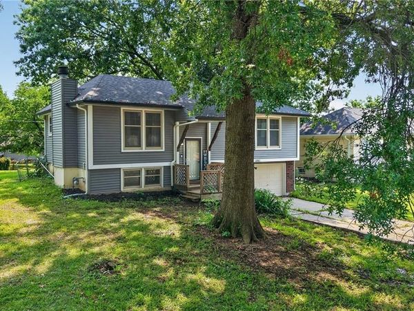 11931 Manchester Avenue, Grandview, MO 64030