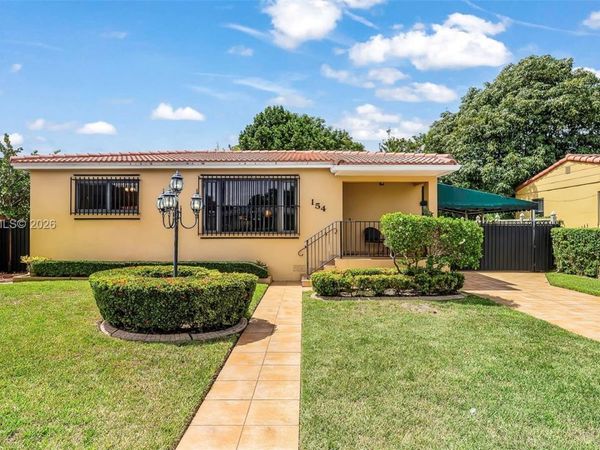154 W 59th St, Hialeah, FL 33012
