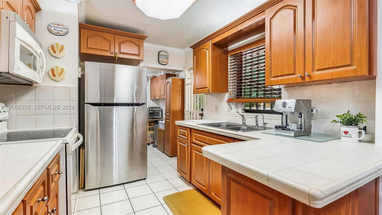 154 W 59th St, Hialeah, FL 33012 Photo