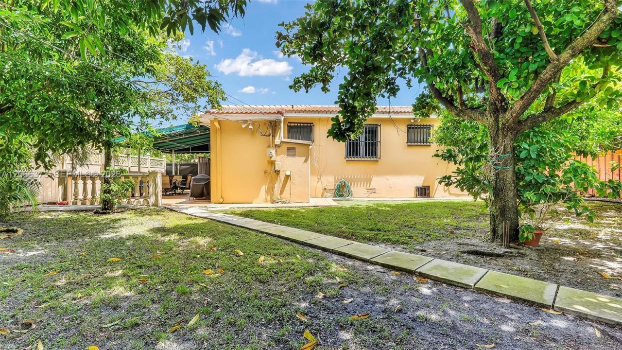 154 W 59th St, Hialeah, FL 33012 Photo