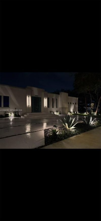 16203 NW 82nd Pl, Miami Lakes, FL 33016 Photo