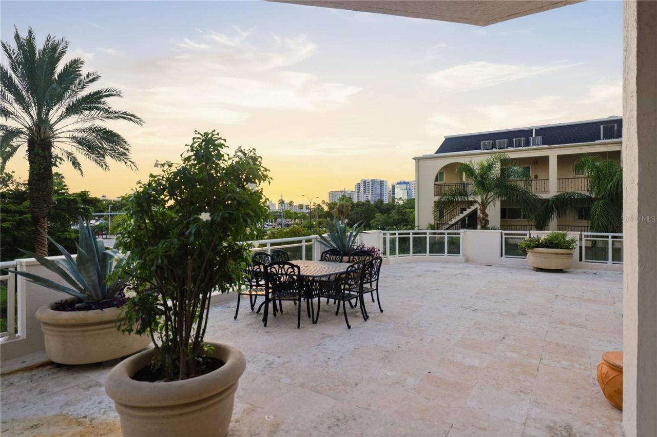 340 S Palm Avenue, Unit PL1, Sarasota, FL 34236 Photo