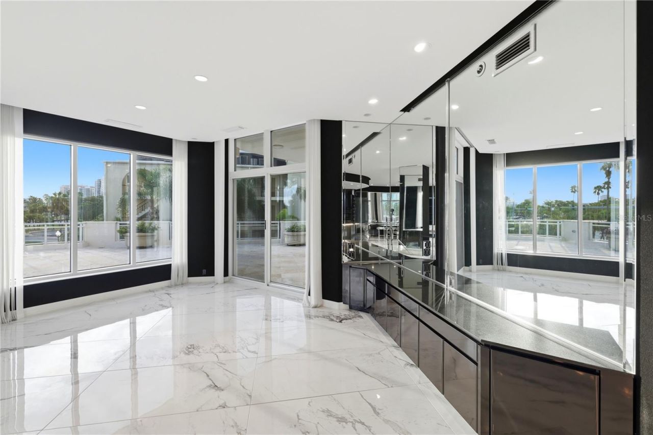 340 S Palm Avenue, Unit PL1, Sarasota, FL 34236 Photo