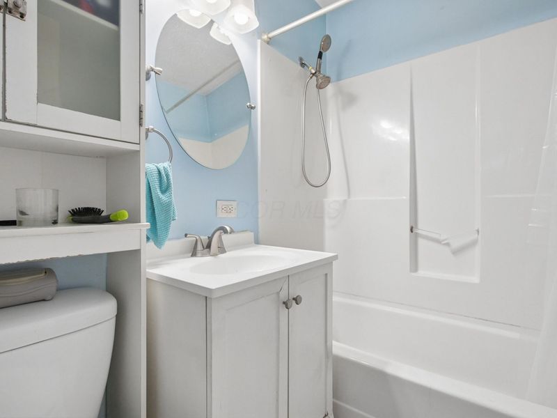3841 Frazier Road W, Columbus, OH 43207 Photo 15