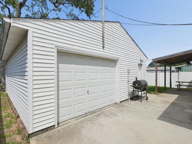 3841 Frazier Road W, Columbus, OH 43207 Photo 19