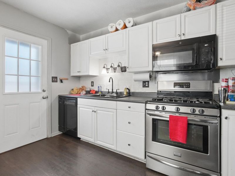 3841 Frazier Road W, Columbus, OH 43207 Photo 7