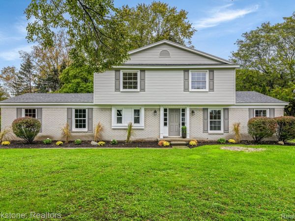165 Woodedge Drive , Bloomfield Hills, Mi 48304