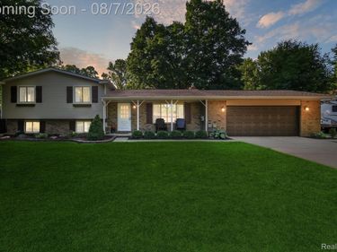 12232 Dentonview Drive, Tyrone Township, Mi 48430