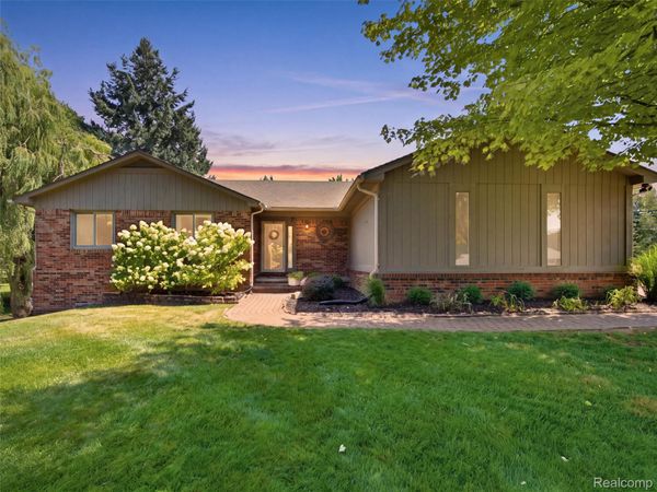 3869 Hi Villa Drive , Orion Township, Mi 48360