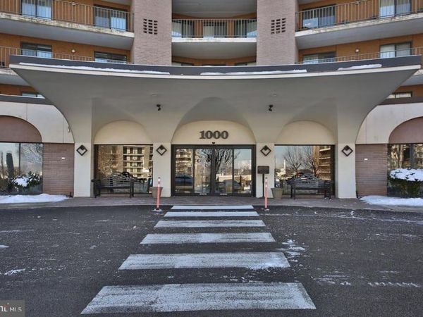 10512 VALLEY FORGE CIR, Unit 512, KING OF PRUSSIA, PA 19406