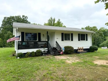 1197 Straightstone Road, Gretna, VA 24557