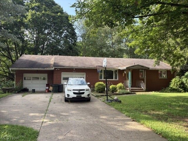 2678 Waterloo Road, Mogadore, OH 44201 Main Photo