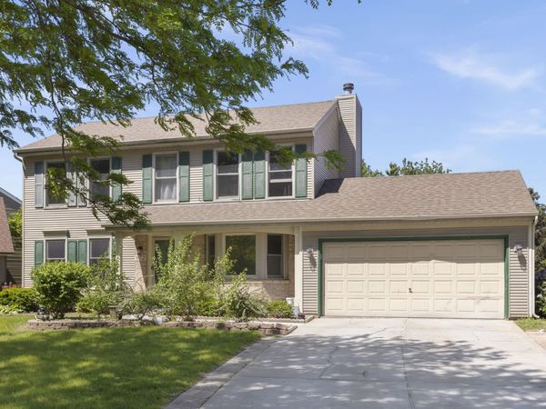 972 Westgate Drive , Aurora, IL 60506