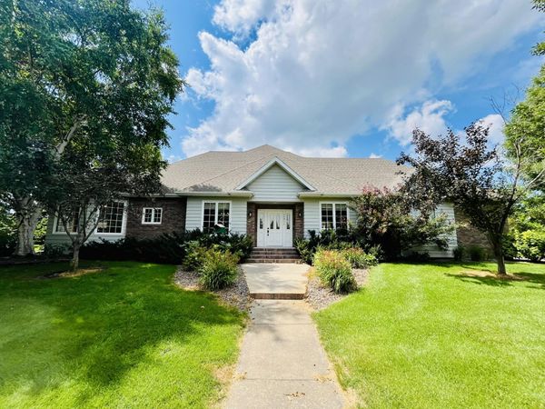 12911 Ironwood Drive, Aberdeen, SD 57401