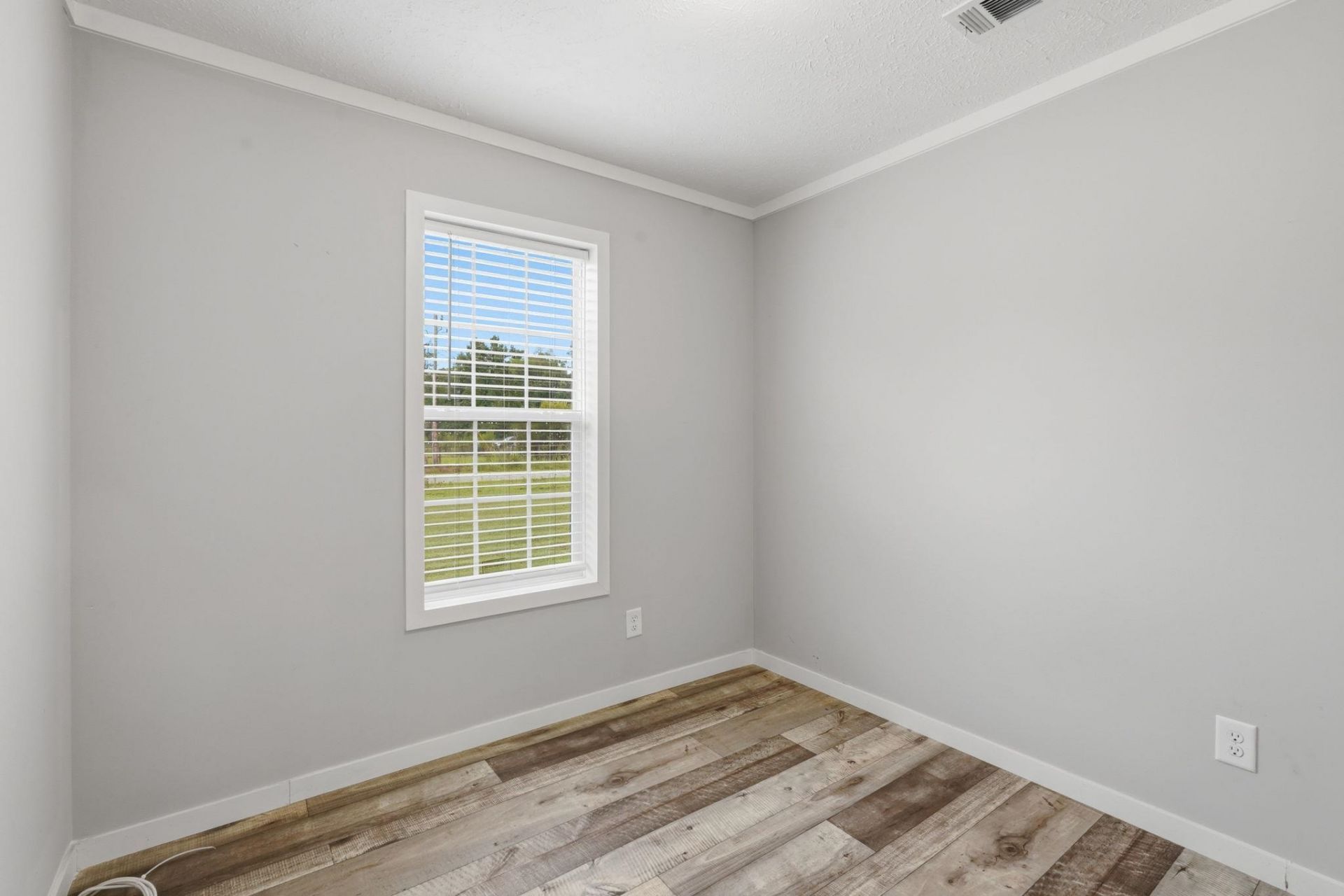 5217 Hwy 712 Photo 7