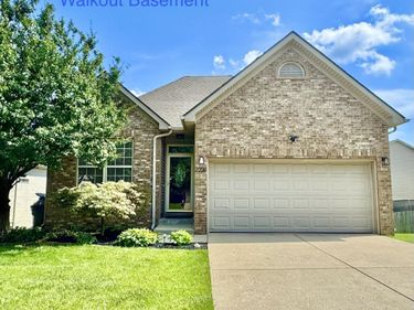 3008 Roundway Down Lane, Lexington, KY 40509