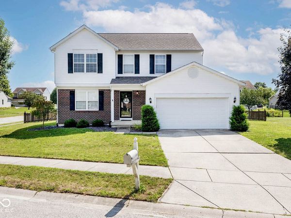 5067 Clay Creek Lane , Plainfield, IN 46168