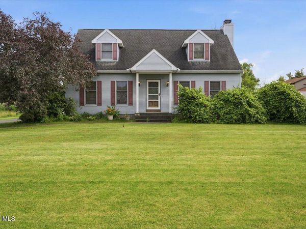 52 Haswell Road, Colonie, NY 12189