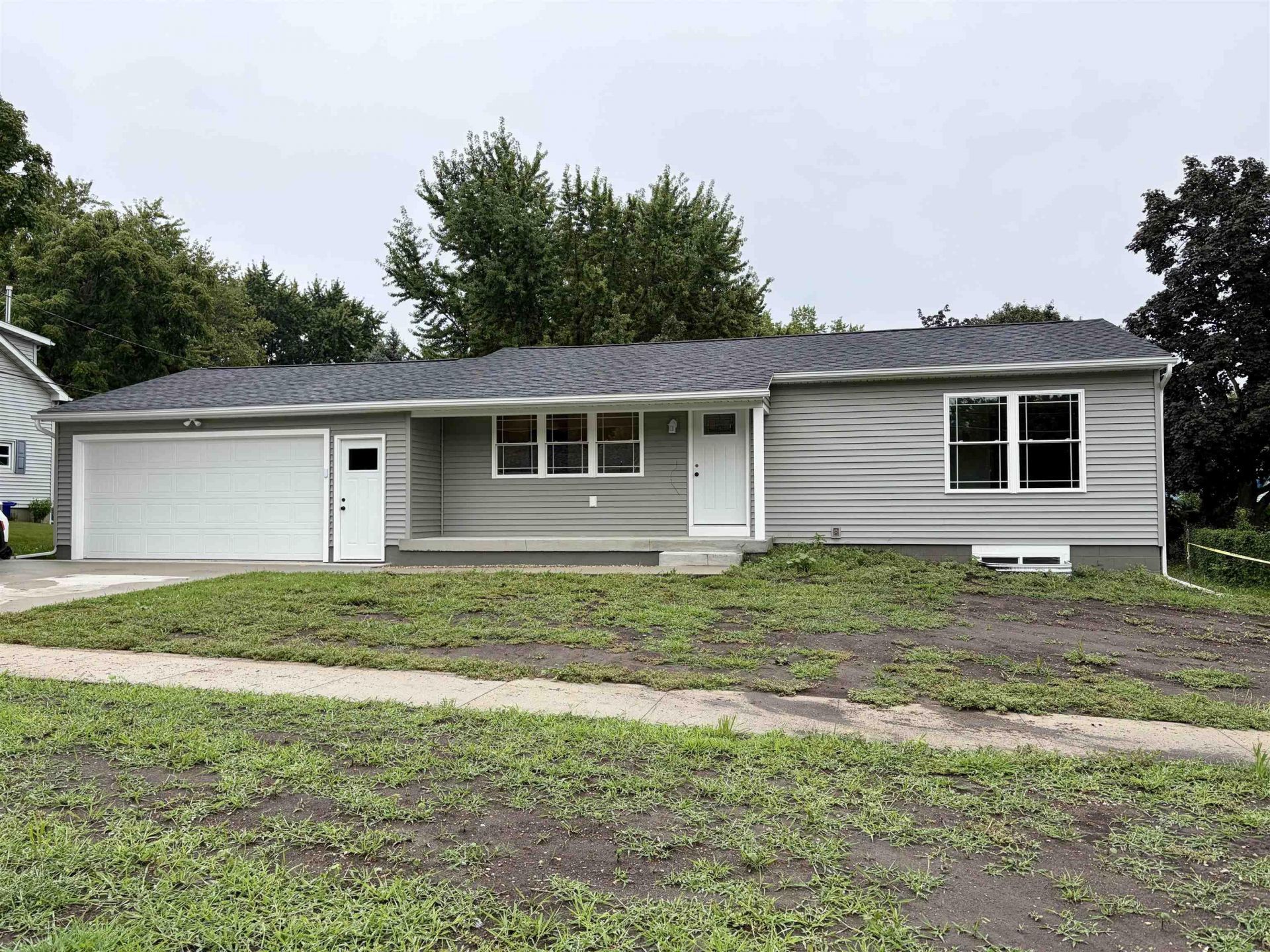 208 SE 7th Avenue, Independence, IA 50644 Main Photo
