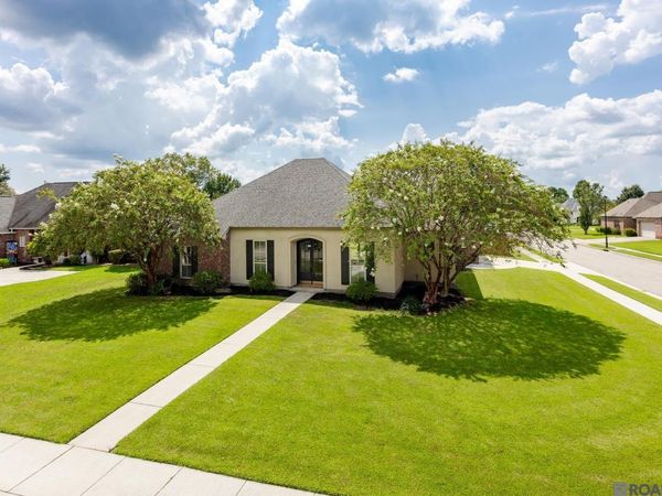 10710 Hillwood Ave, Baton Rouge, LA 70810