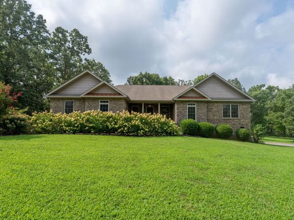 187 Double Eagle Dr, Summertown, TN 38483