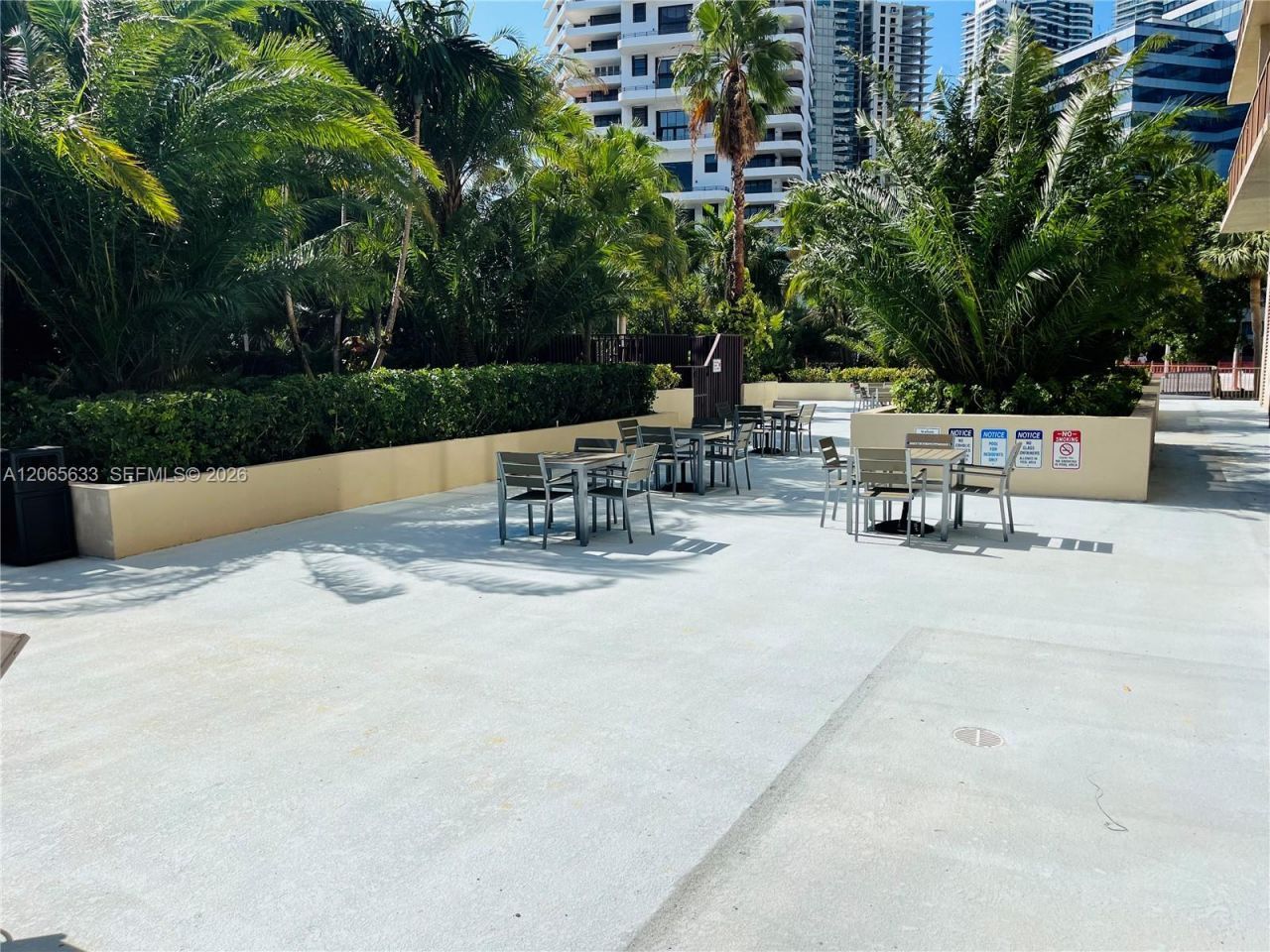 1450 Brickell Bay Dr , Unit 1414, Miami, FL 33131 Photo