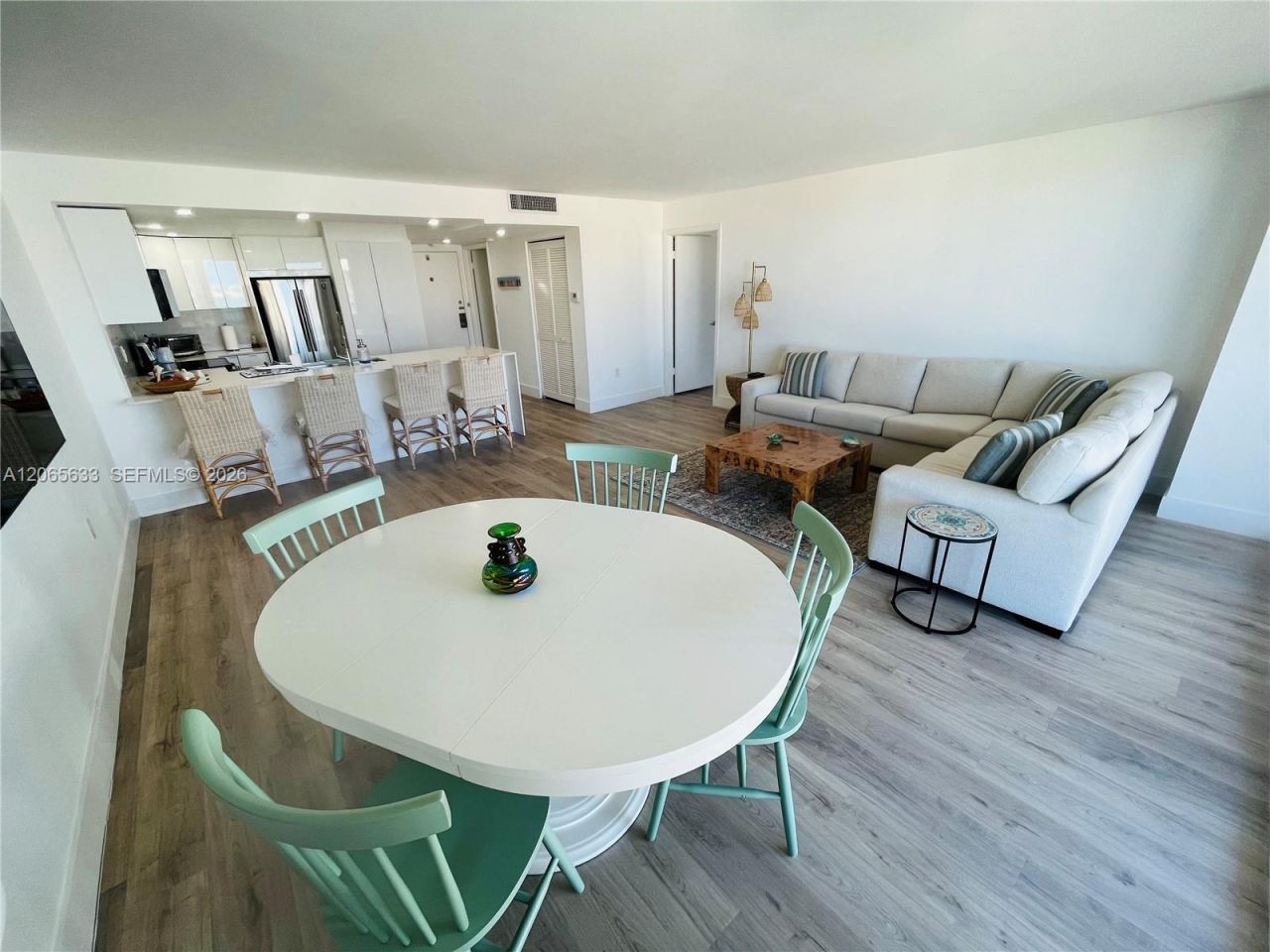 1450 Brickell Bay Dr , Unit 1414, Miami, FL 33131 Photo