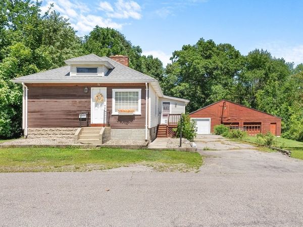 70 Central Blvd, Bellingham, MA 02019