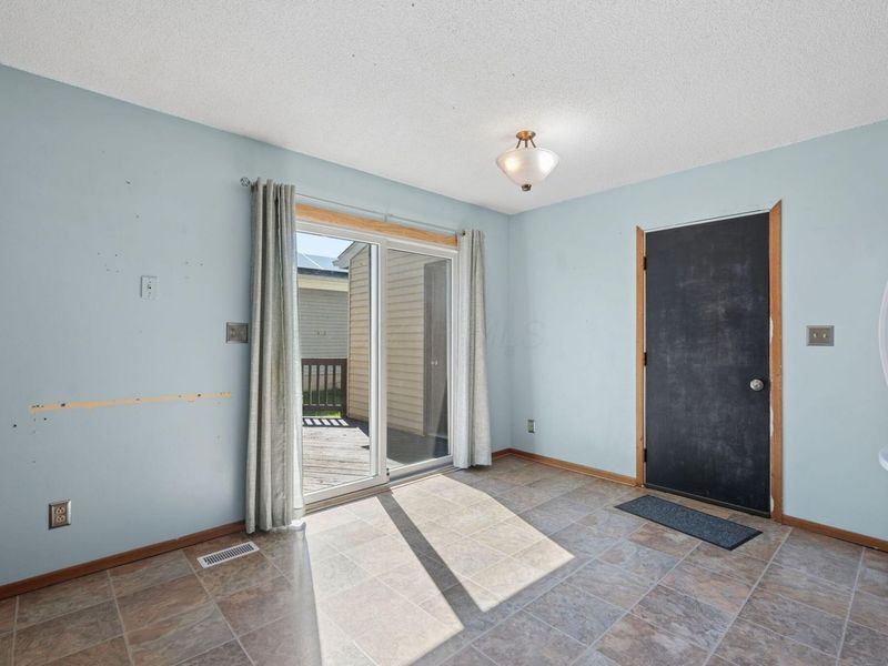 1740 Ringfield Drive, Galloway, OH 43119 Photo 11