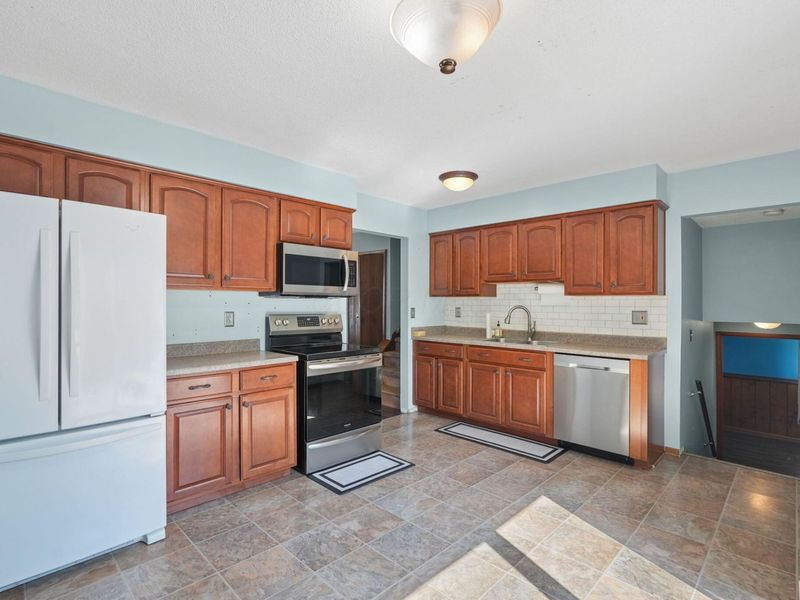 1740 Ringfield Drive, Galloway, OH 43119 Photo 8