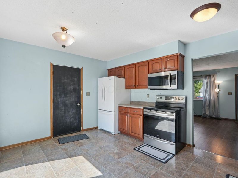1740 Ringfield Drive, Galloway, OH 43119 Photo 9
