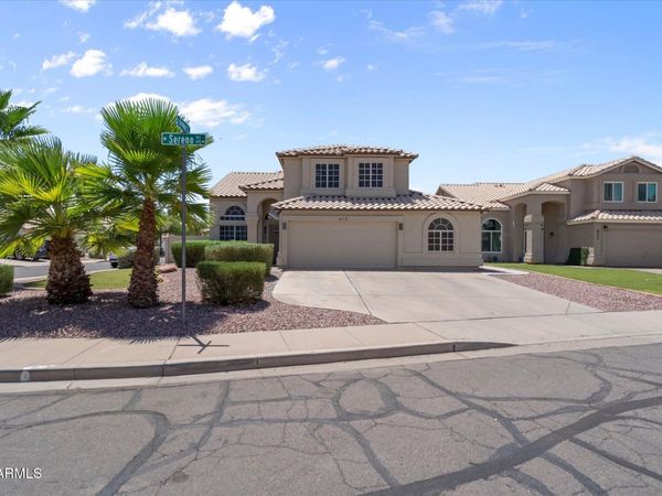 613 W SERENO Drive, Gilbert, AZ 85233