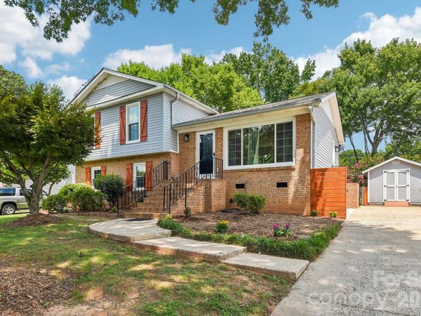318 Red Roan Place, Charlotte, NC 28215