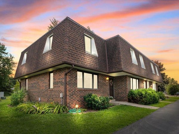 272 Karen COURT, Hartford, WI 53027
