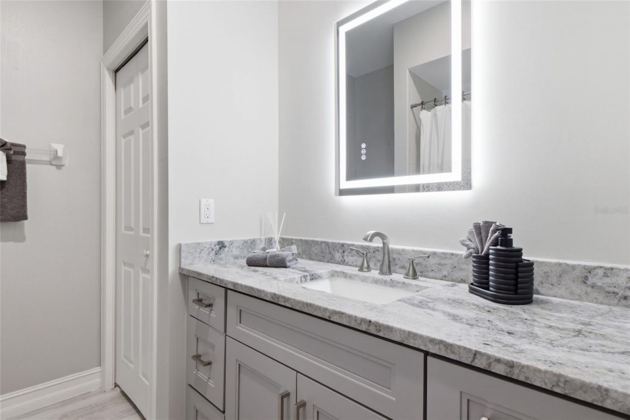 219 NW 12th Lane, Cape Coral, FL 33993 Photo
